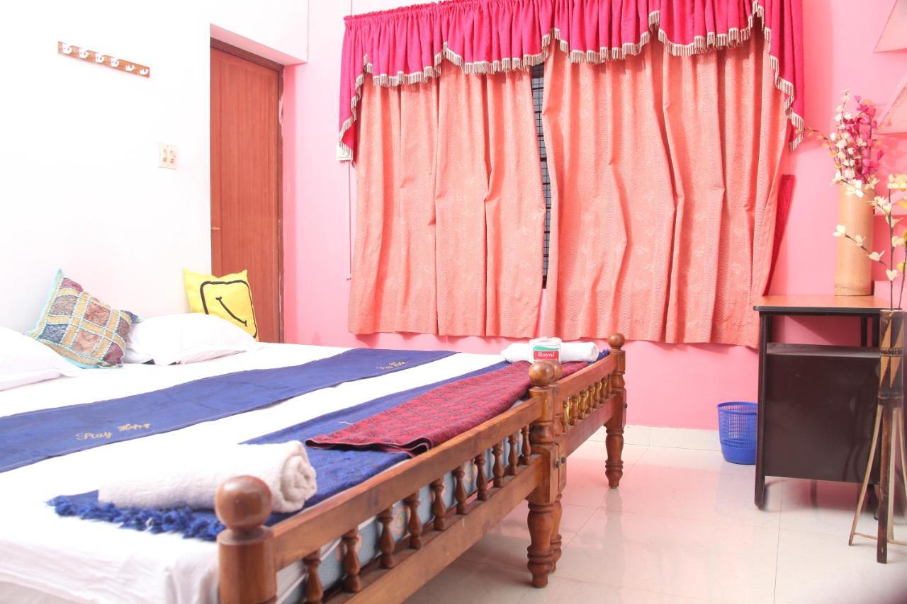 Dream Catcher Home Stay Kochi Exterior photo