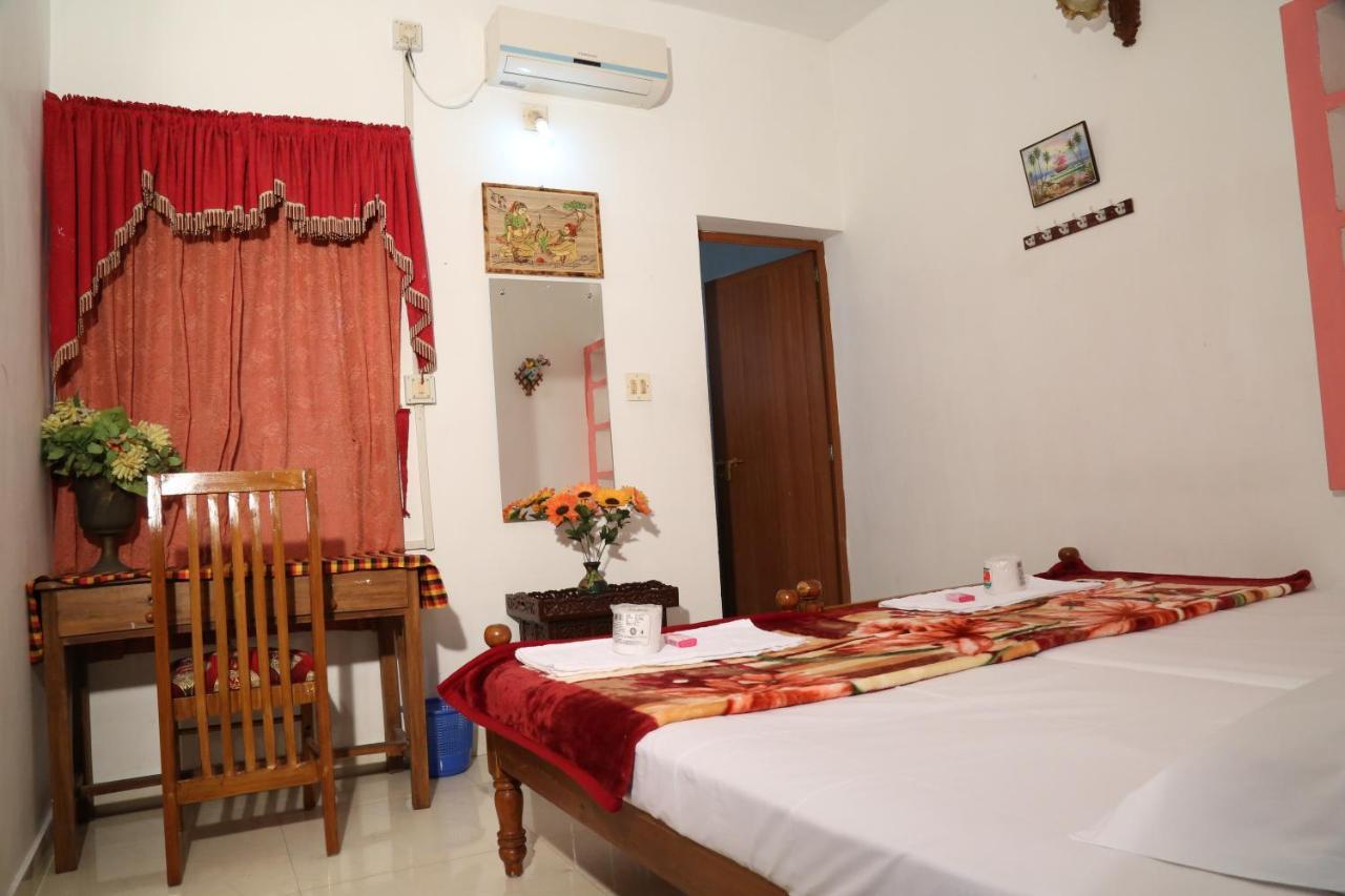 Dream Catcher Home Stay Kochi Exterior photo